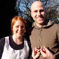 couple with their rings