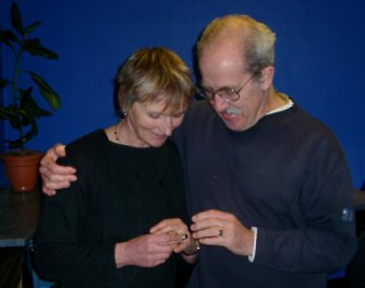 couple with their rings