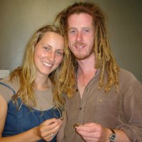 couple with their rings