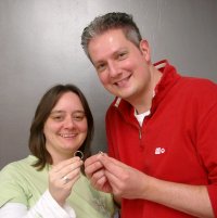 couple with their rings