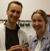 couple with their rings