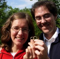 couple with their rings